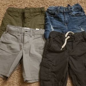 4 old navy shorts